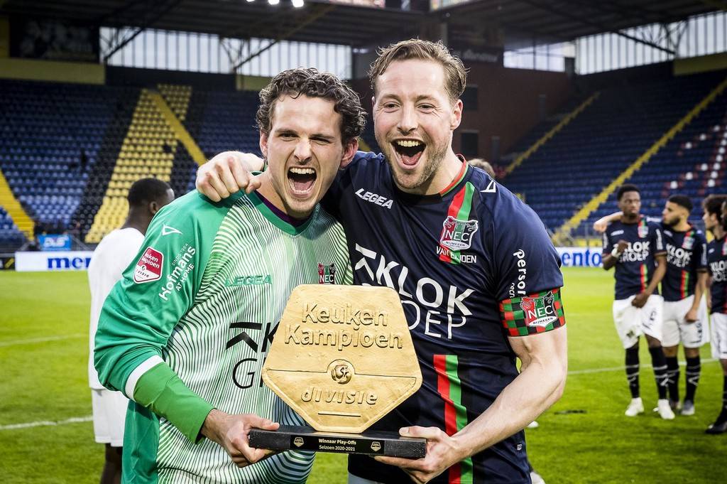 力中依旧稳 力中依旧稳